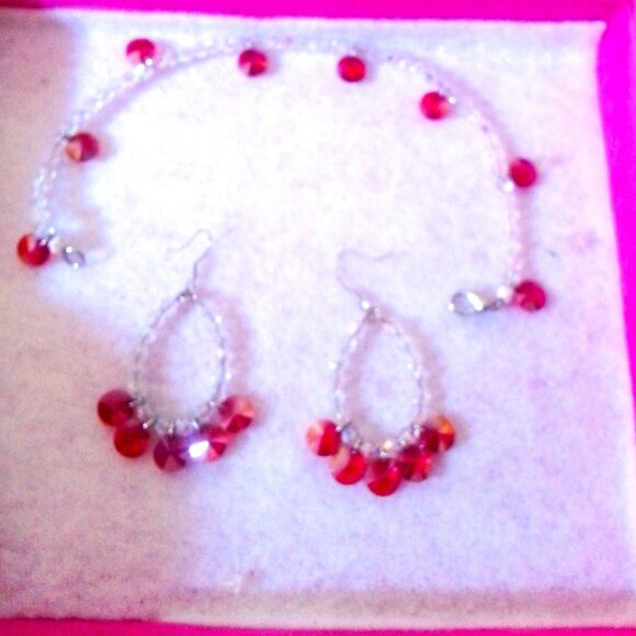 Swarovski Crystal Hand-Made Earring and Bracelet set Cherry Red and White - Picture 5 of 10